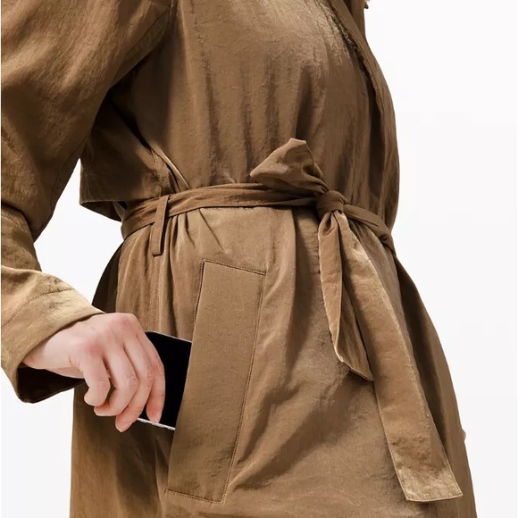 Always effortless Lululemon trench coat - Picture 4 of 8